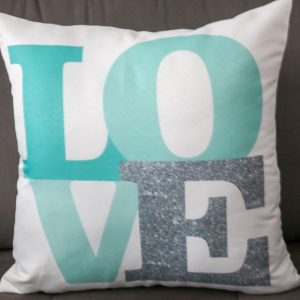 Capa Almofada 47x47cm - Love - Aqua
